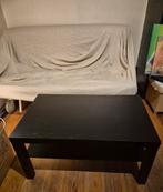 A DONNER TABLE DE SALON, Enlèvement