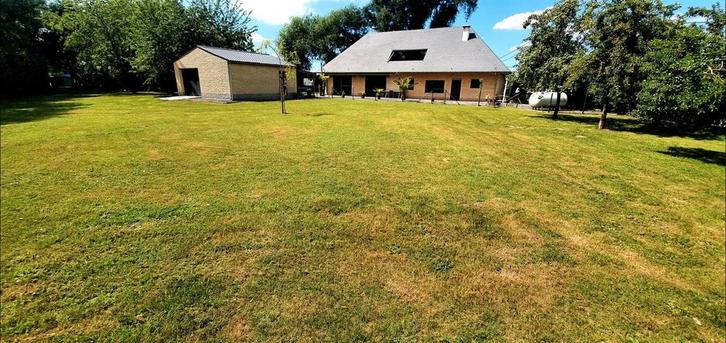 Volledig gerenoveerde villa op een perceel van 3394 m2, Immo, Huizen en Appartementen te koop