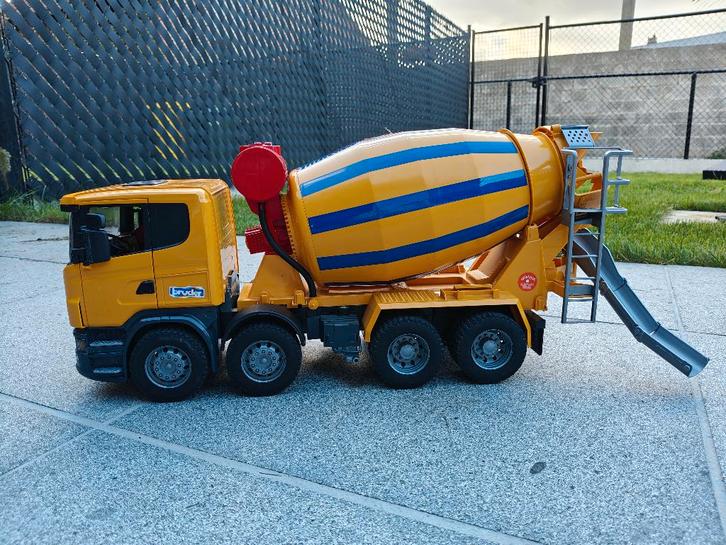 Bruder vrachtwagen betonmixer (speelgoed), Kinderen en Baby's, Speelgoed |Speelgoedvoertuigen, Gebruikt, Ophalen