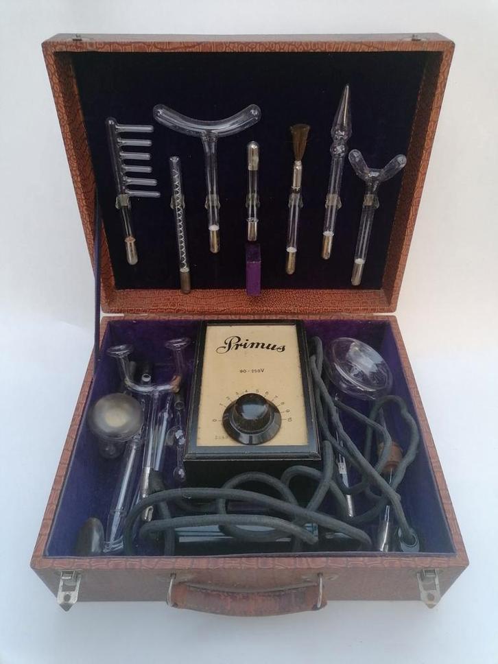 Coffret électrothérapie Primus années 30 - 15 électrodes, Antiek en Kunst, Curiosa en Brocante, Ophalen