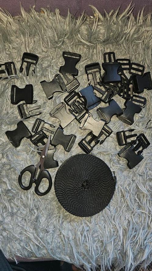 Verkoopadvertentie – 15 Delige Set Gespen + Band (DIY Sluiti, Kleding | Dames, Overige Dameskleding, Ophalen of Verzenden