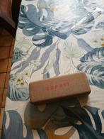 Étui à lunettes Esprit. Neuf., Bijoux, Sacs & Beauté, Porte-monnaie & Portefeuilles, Enlèvement ou Envoi, Comme neuf, Esprit