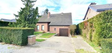Maison à vendre à Juprelle, 4 chambres beschikbaar voor biedingen