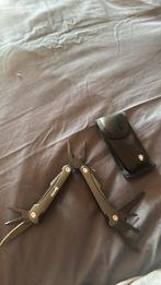 Swiss multitool, Doe-het-zelf en Bouw, Gereedschap | Handgereedschap, Ophalen