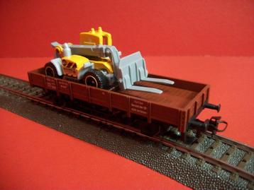 MÄRKLIN-wagon met bouwkraan en pallettruck beschikbaar voor biedingen