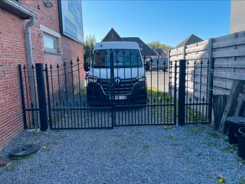 IJzer poort beschikbaar voor biedingen