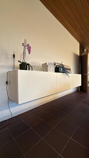 Dressoir op maat beschikbaar voor biedingen