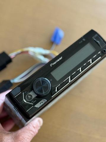 Pioneer MVH-S320BT Autoradio Bluetooth USB beschikbaar voor biedingen