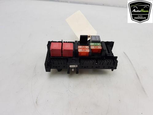 ZEKERINGKAST Mercedes-Benz GLC (X253) (|A2059068501|), Auto-onderdelen, Elektronica en Kabels, Mercedes-Benz, Gebruikt