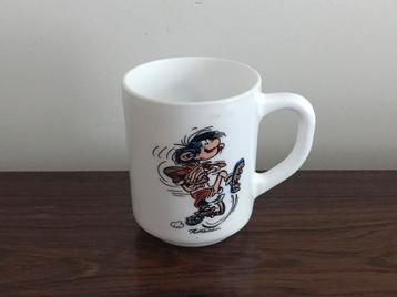 Arcopal Guust Flater mok kop tas Dixan 1984, Enlèvement ou Envoi, Gaston ou Spirou, Comme neuf, Ustensile