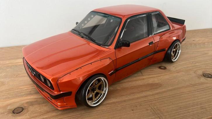 MST FXX BMW e30 brushless!! White carbon rtr, Hobby en Vrije tijd, Modelbouw | Radiografisch | Auto's, Nieuw, Auto onroad, Elektro