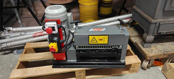 Kabelstripmachine op factuur, Doe-het-zelf en Bouw, Gereedschap | Machine-onderdelen en Toebehoren, Zo goed als nieuw, Ophalen