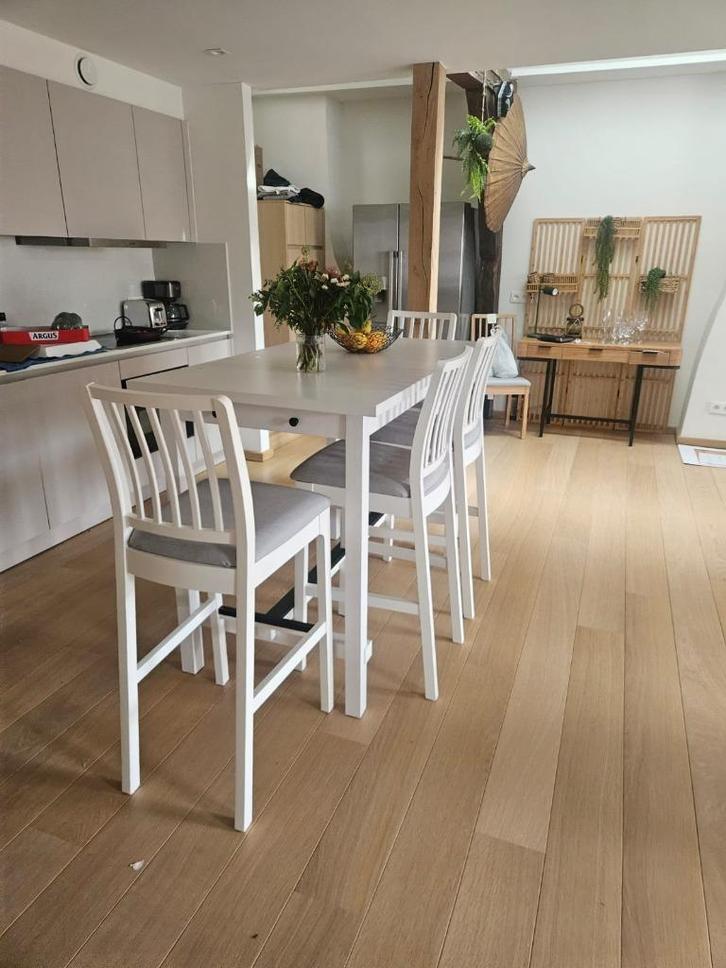 IKEA hoge bartafel 140x80x105cm + 4 kinderstoelen, Huis en Inrichting, Tafels | Eettafels, Zo goed als nieuw, 50 tot 100 cm, 100 tot 150 cm