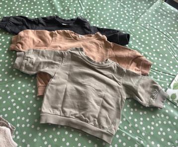 3 sweaters beschikbaar voor biedingen
