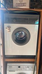 Droogkast Bauknecht, Elektronische apparatuur, Ophalen, 6 tot 8 kg, Minder dan 85 cm, Luchtafvoer