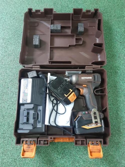 Keyang slagmoersleutel op batterijen, lader en 2 batt. incl., Auto diversen, Autogereedschap, Gebruikt, Ophalen of Verzenden