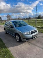 Skoda fabia 1.2 benzine met keuring voor verkoop 1750 euro, Auto's, Voorwielaandrijving, Testrit aan huis, Stof, https://public.car-pass.be/verify/2960-0474-9939