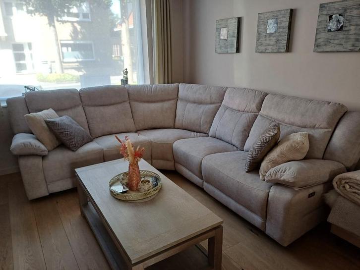 Te koop brugge  Nieuwe hoekzetel  met relax, Huis en Inrichting, Zetels | Complete zithoeken, Nieuw, Stof, Ophalen