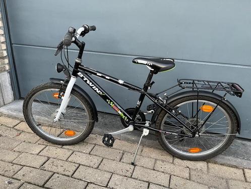 Stoere jongensfiets B-twin 20 inch wielen, Fietsen en Brommers, Fietsen | Jongens, Zo goed als nieuw, 20 inch, Handrem, Versnellingen