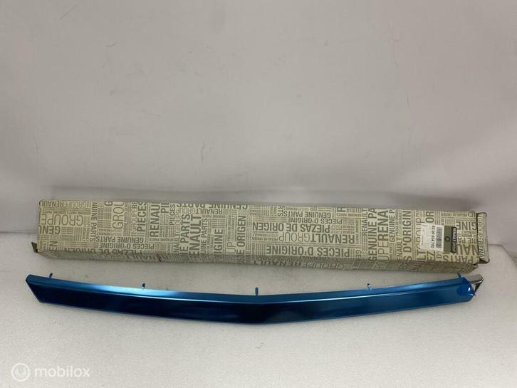 Sierlijst Voorbumper Dacia Logan 1 MCV NIEUW ORIG 8200604752, Auto-onderdelen, Carrosserie, Gebruikt, Ophalen of Verzenden