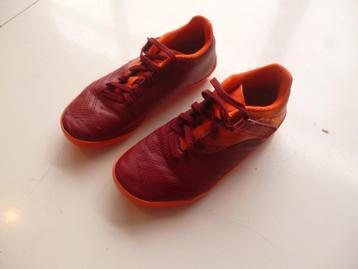 Chaussures foot enfant (31) beschikbaar voor biedingen