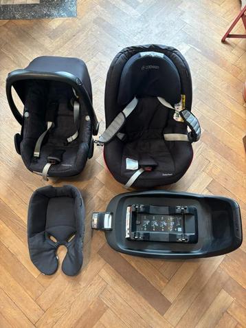 2wayfix base+Maxi Cosi Pebble+2wayfix Pearl beschikbaar voor biedingen