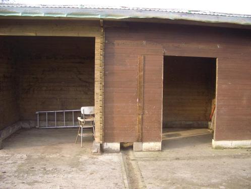 abri chevaux,poneys,ânes 14 M²,parois 4.5 cm toit métallique, Dieren en Toebehoren, Stalling en Weidegang, Opfok, Stalling, 2 of 3 paarden of pony's
