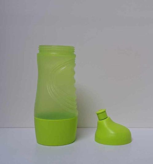 Tupperware™ « Waterfles Sport » groen, Huis en Inrichting, Keuken | Tupperware, Nieuw, Bak of Kom, Groen, Verzenden