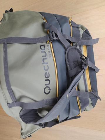 Quechua duffeltas 40-60 liter beschikbaar voor biedingen