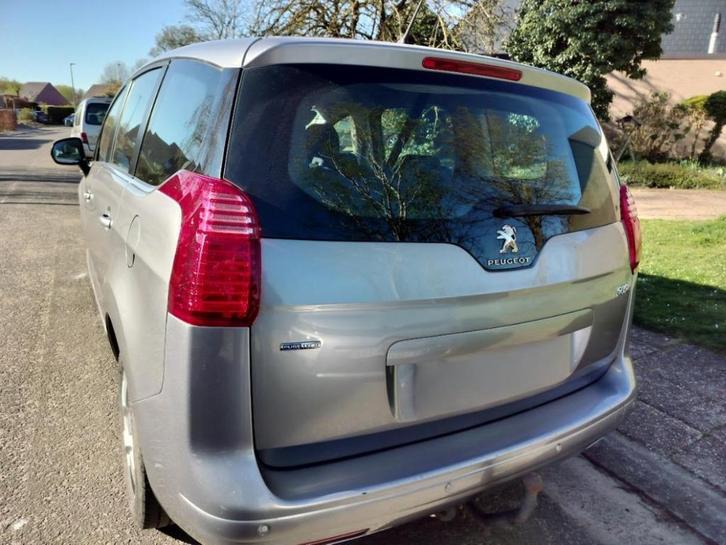PEUGEOT 5008 SUV 2016 7 zits  Nieuwe Motor Nieuwe Koppeling, Auto's, Peugeot, Particulier, ABS, Adaptive Cruise Control, Airbags