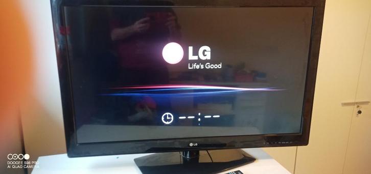 Led-tv van 42 inch (107 cm) van het merk LG, Audio, Tv en Foto, Televisies, Gebruikt, LED, 100 cm of meer, Full HD (1080p), LG