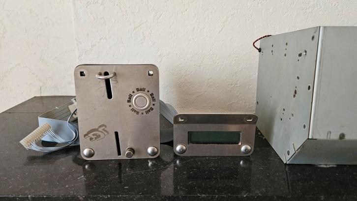 Elektronisch muntsysteem en onderdelen kicker, Kinderen en Baby's, Speelgoed | Voetbaltafels, Gebruikt, Ophalen of Verzenden