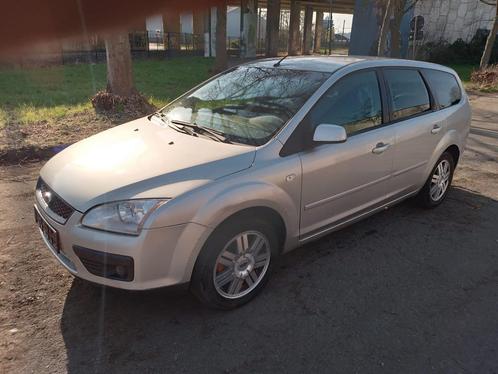 Ford Focus te koop, Auto's, Ford, Bedrijf, Te koop, Focus, Diesel, Euro 4, Break, Handgeschakeld, Zilver of Grijs, Grijs, Stof