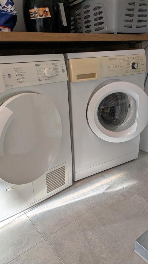 Droogkast +; Wasmachine, Elektronische apparatuur, Was-droogcombinaties, Gebruikt, Ophalen