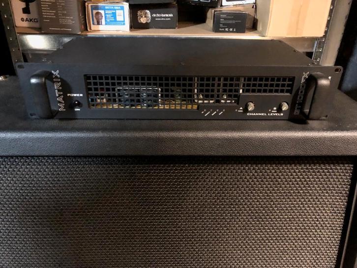 Matrix GT1000FX - 2U - stéréo, Musique & Instruments, Amplis | Basse & Guitare, Comme neuf, Guitare, 100 watts ou plus, Enlèvement ou Envoi