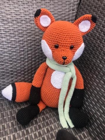 Nieuw gehaakte knuffel - vosje ong. 40cm beschikbaar voor biedingen