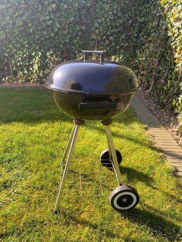 houtskoolbarbecue met deksel, 2 wielen, zwart, Ø 43 cm, in p beschikbaar voor biedingen