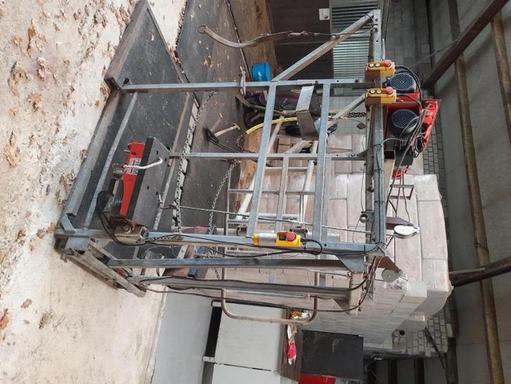 Elektrisch bekapbox, diepstrooiselrand, uierbrander, hekken., Dieren en Toebehoren, Stalling en Weidegang