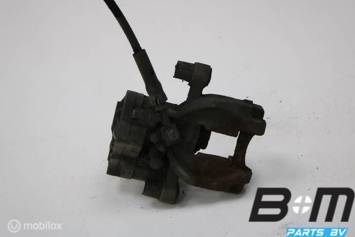 Remklauw rechtsachter VW Golf 7 5Q0615406BG, Auto-onderdelen, Remmen en Aandrijving, Gebruikt