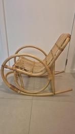 Rotan schommelstoel voor peuters en kleuters, Kinderen en Baby's, Kinderkamer | Tafels en Stoelen, Ophalen, Zo goed als nieuw
