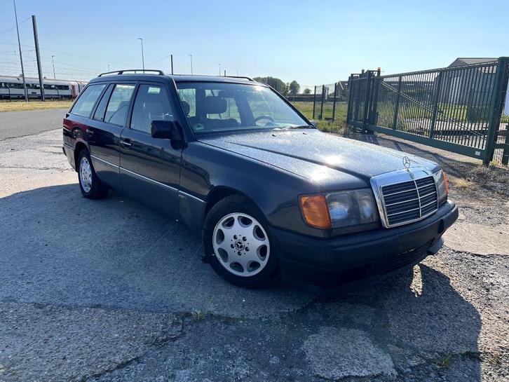 Mercedes W124 Break 300TE - Sportline 1992, Autos, Mercedes-Benz, Entreprise, Classe E, Essence, Break, 5 portes, Automatique