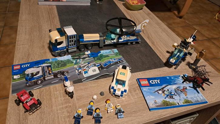 Lego city police (lot), Enfants & Bébés, Jouets | Blocs de construction, Utilisé, Enlèvement ou Envoi