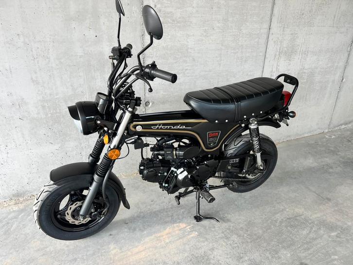 Skyteam bluroc dax 50cc b, Fietsen en Brommers, Brommers | Overige merken, Zo goed als nieuw, Ophalen