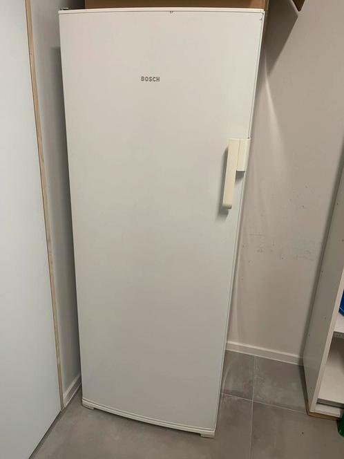 Vrijstaande koelkast BOSCH Wit KSR30410, Elektronische apparatuur, Koelkasten en IJskasten, Gebruikt, Ophalen