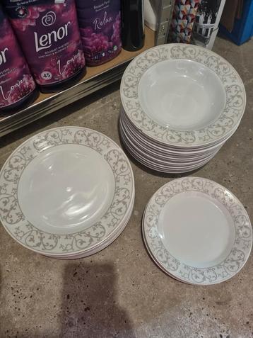 Servies beschikbaar voor biedingen