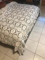 Plaid décoratif - couvre-lit - artisanat, Enlèvement ou Envoi, Comme neuf