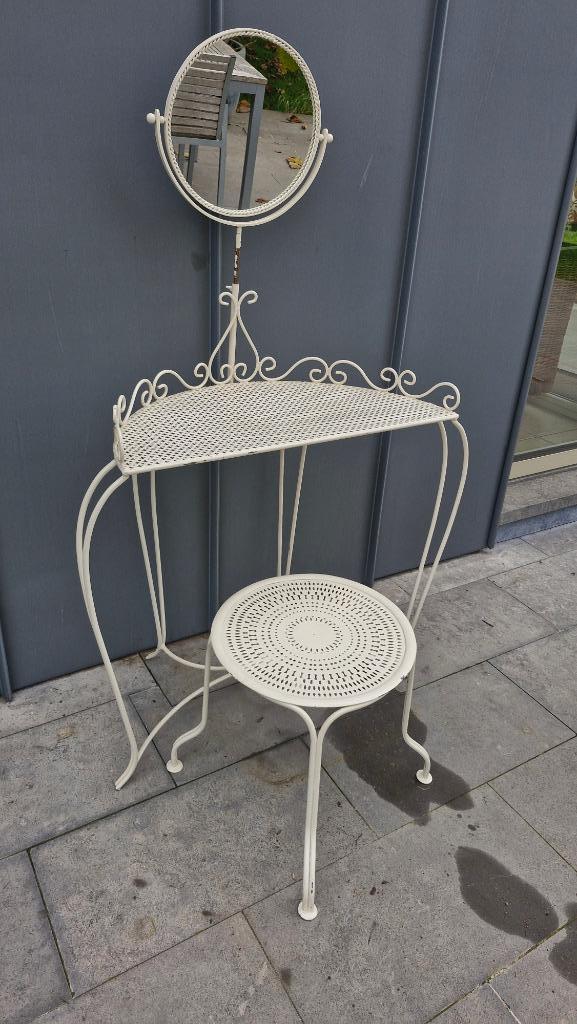 Mathieu Matégot - Petite coiffeuse vintage en tôle perforée, Antiek en Kunst, Curiosa en Brocante, Ophalen