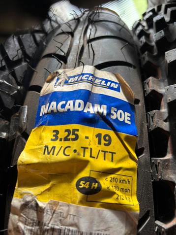 Pneu de moto Michelin 50E Macadam 3.25x19, Motos, Enlèvement ou Envoi, Neuf