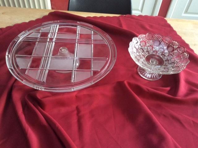 Te koop taarten plateau + bonbonnière, Antiquités & Art, Antiquités | Verre & Cristal, Enlèvement ou Envoi