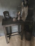 Oud houten tafeltje Aura  Peeperkorn, Huis en Inrichting, Tafels | Bijzettafels, Ophalen of Verzenden